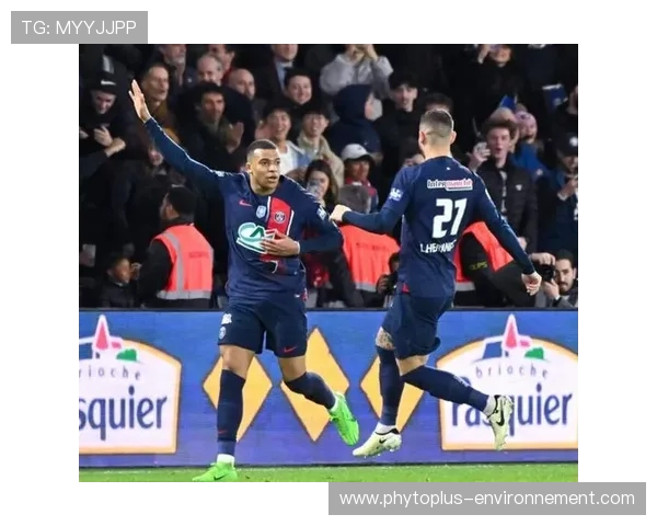 维拉蒂+鲁伊斯中场组合 维拉蒂+鲁伊斯中场组合